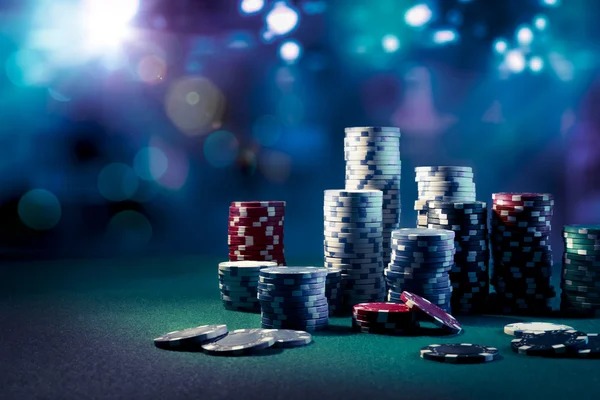huptoto Esports Betting payment gateway showing DANA OVO GoPay QRIS bank transfer options